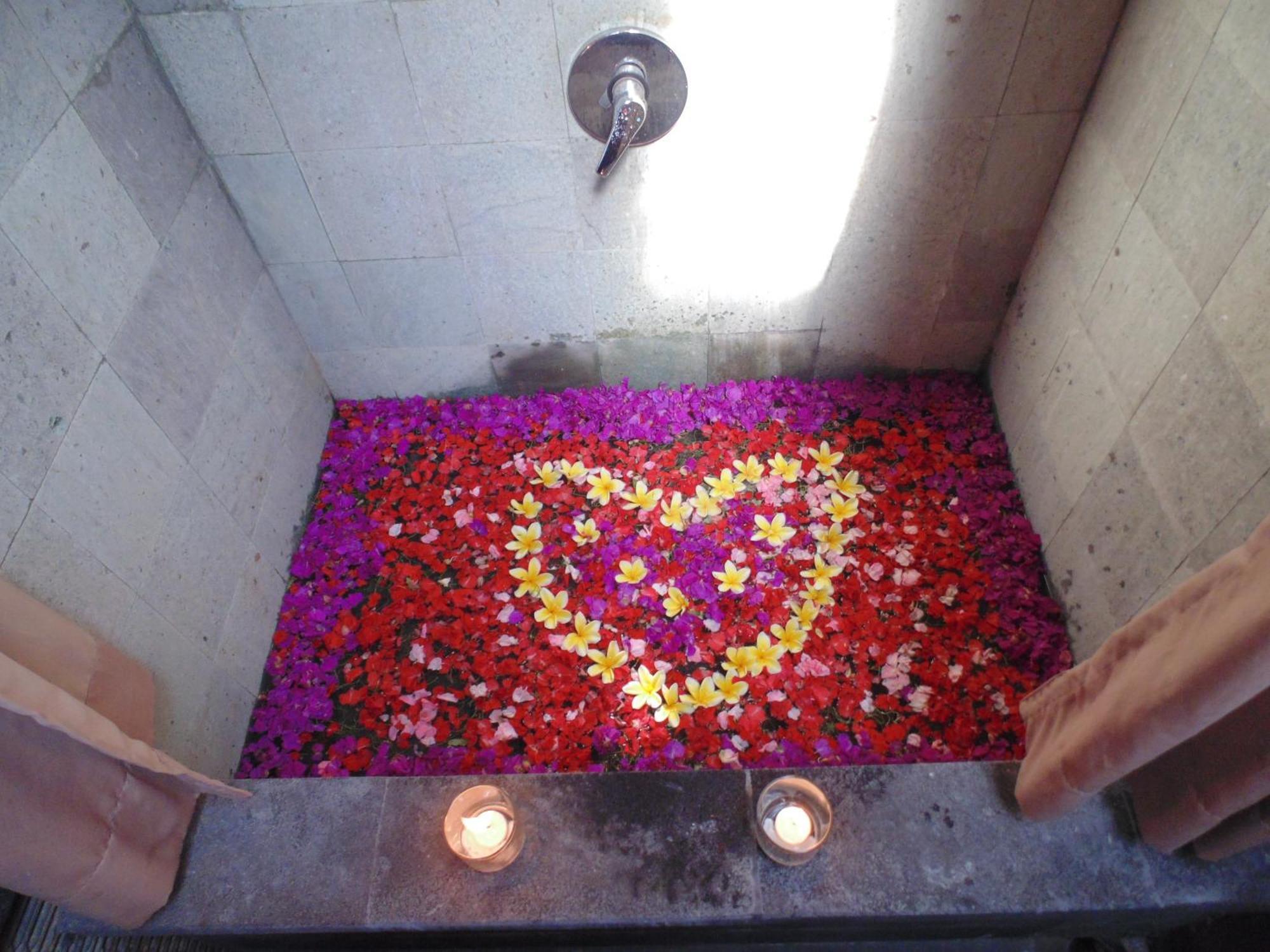 ג'ימבאראן Bali Golden Elephant Boutique Villa חדר תמונה